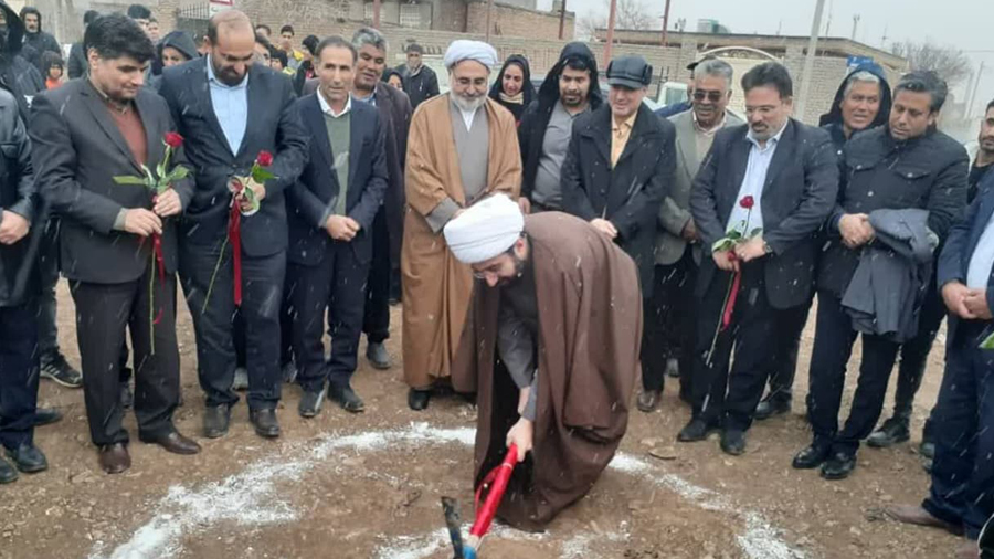 کلنگ احداث ۱۲ واحد مسکونی در روز مبعث برای نو مزدوجین