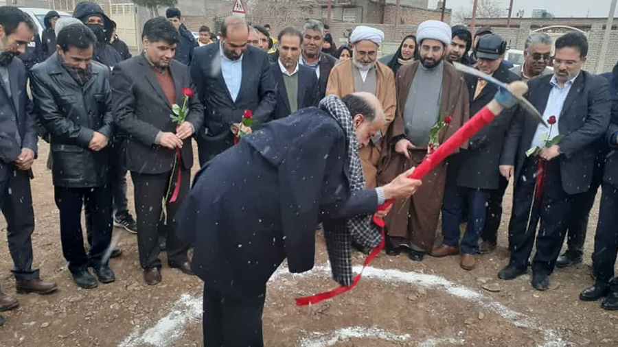 کلنگ احداث ۱۲ واحد مسکونی در روز مبعث برای نو مزدوجین
