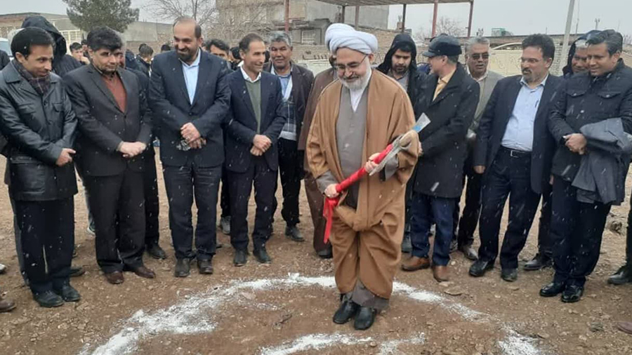 کلنگ احداث ۱۲ واحد مسکونی در روز مبعث برای نو مزدوجین